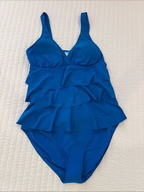 Blue ruffle tankini set EUC